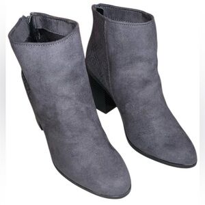 Women's American Eagle Gray faux Suede Fabric Ankle Boots